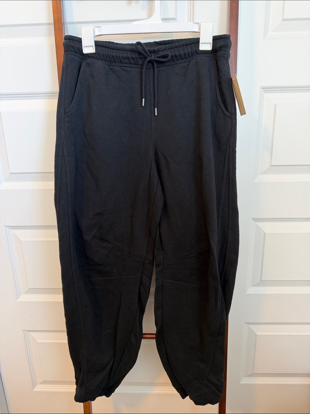 Universal Thread Black Barrel Leg Sweatpants